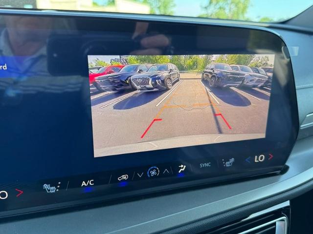 2026 Chevrolet Traverse LT - Photo 16