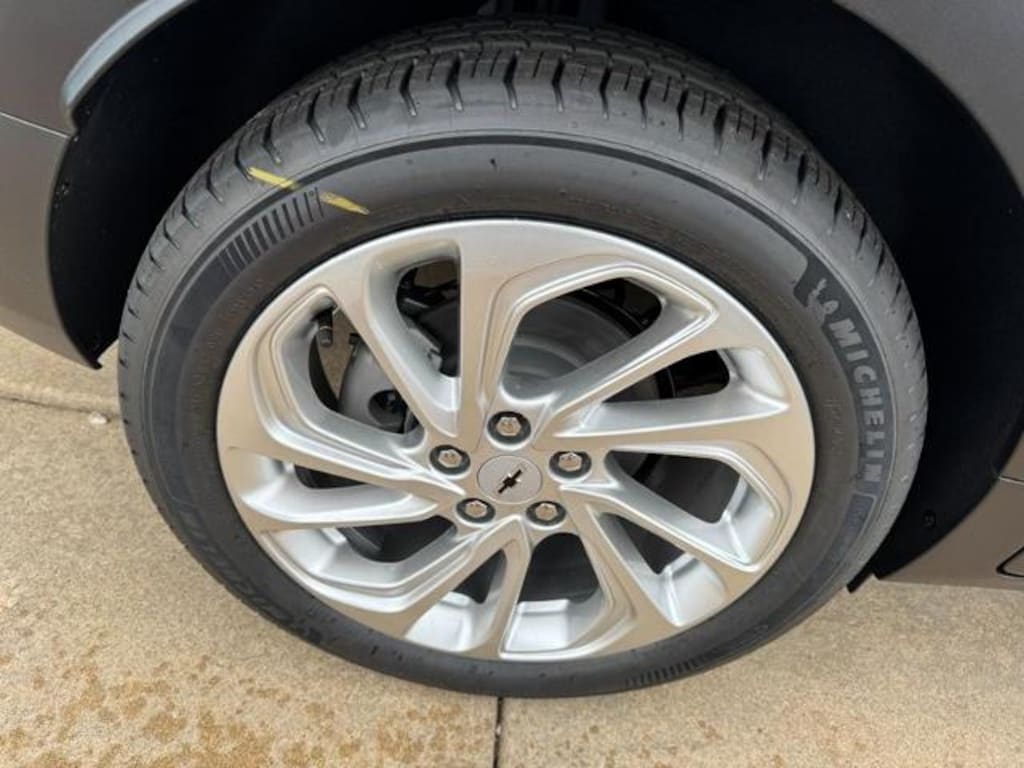 New 2027 Chevrolet Bolt LT SUV
