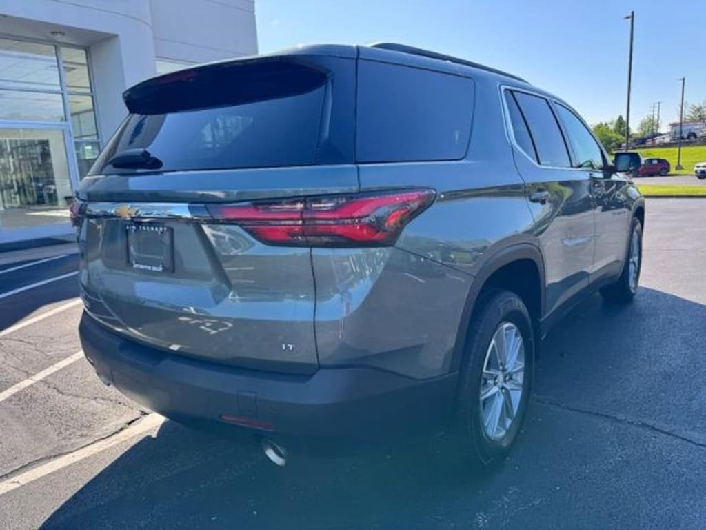 Used 2023 Chevrolet Traverse LT Leather Sport Utility