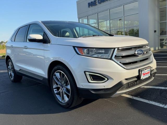 2015 Ford Edge Titanium photo 2