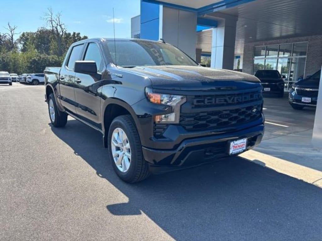 New 2026 Chevrolet Silverado 1500 Custom Truck