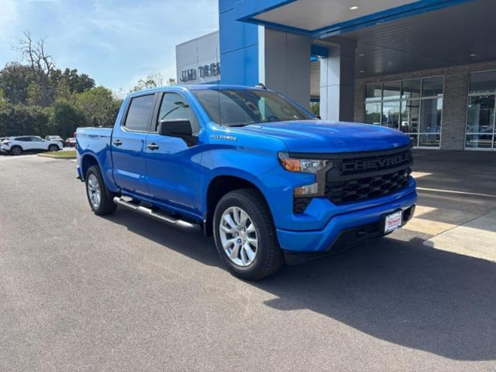 New 2026 Chevrolet Silverado 1500 Custom Truck