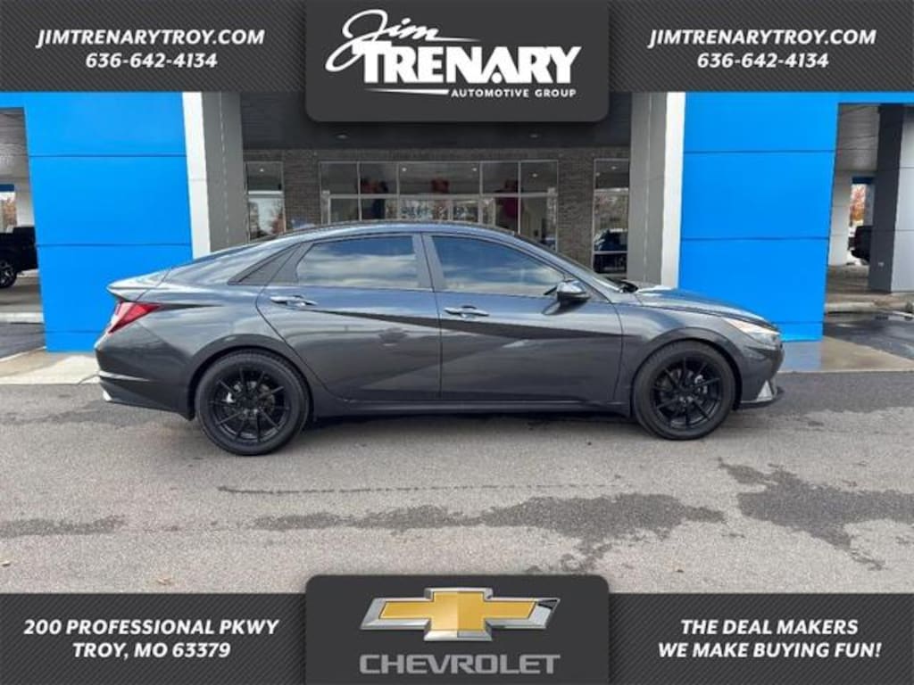 Used 2023 Hyundai Elantra SE Car