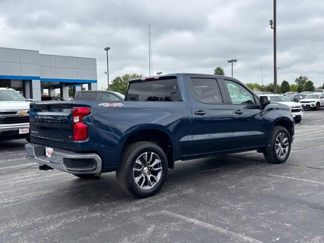 2023 Chevrolet Silverado 1500 LT photo 2