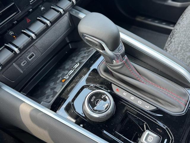 2026 Chevrolet Colorado Z71 - Photo 12