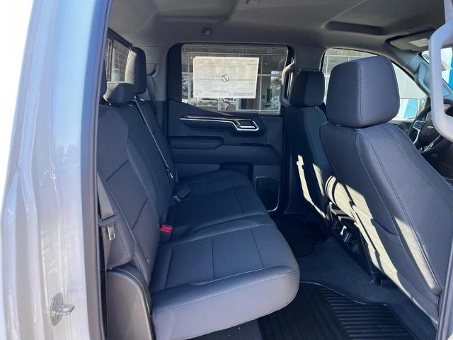 2025 Chevrolet Silverado 1500 LT photo 4