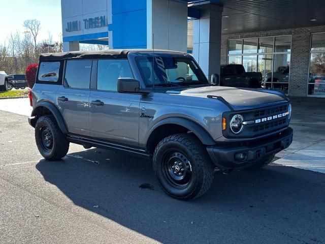 2022 Ford Bronco Base photo 2