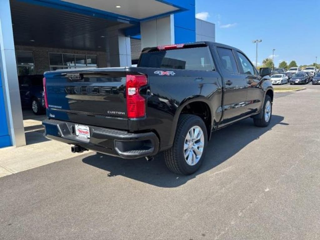 New 2026 Chevrolet Silverado 1500 Custom Truck