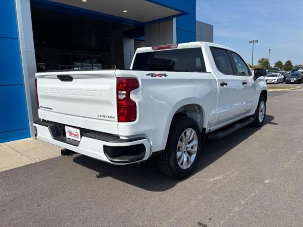 New 2026 Chevrolet Silverado 1500 Custom Truck