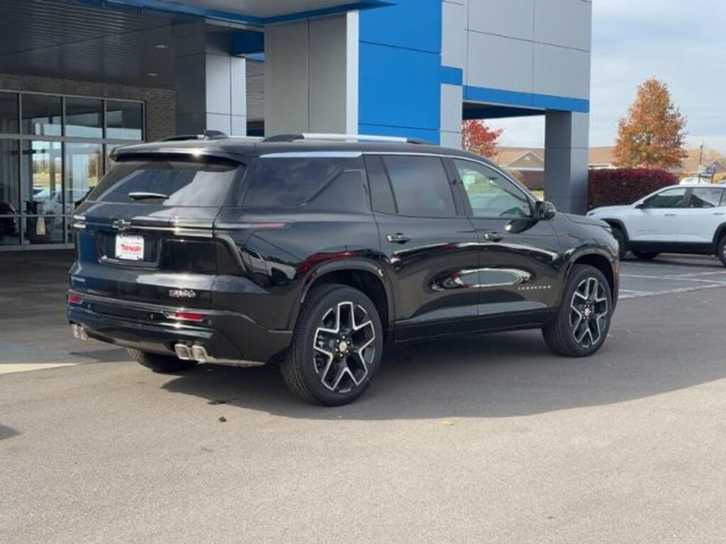 New 2026 Chevrolet Traverse FWD High Country SUV