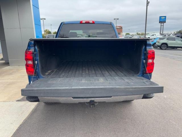 2016 Chevrolet Silverado 1500 LT photo 4
