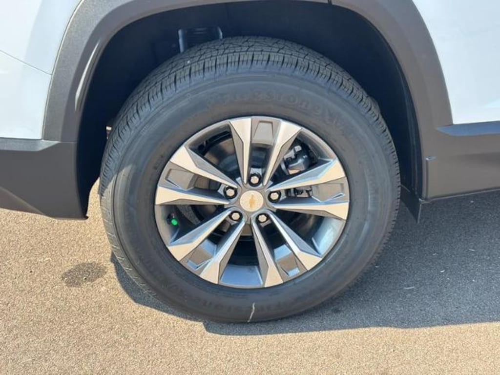 New 2026 Chevrolet Equinox FWD LT SUV