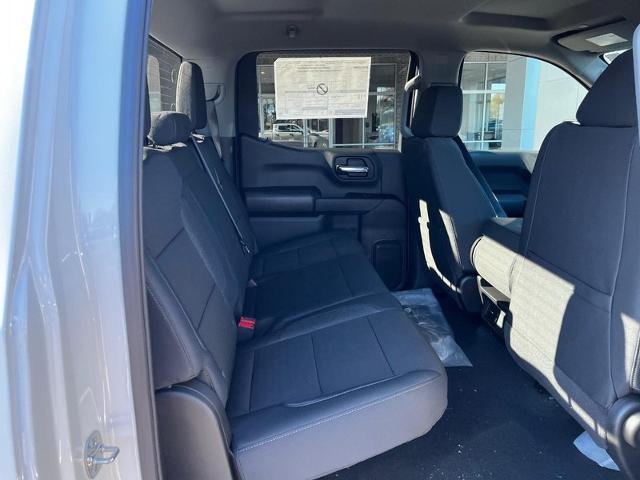 2025 Chevrolet Silverado 1500 Custom photo 4