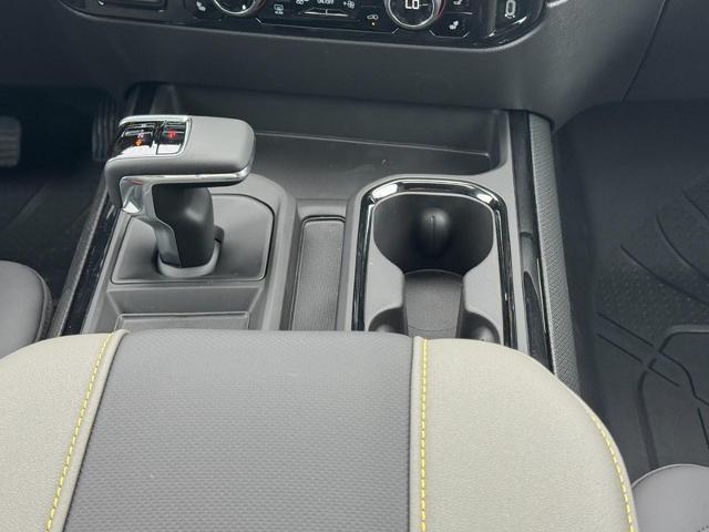 2026 Chevrolet Silverado 1500 ZR2 - Photo 9