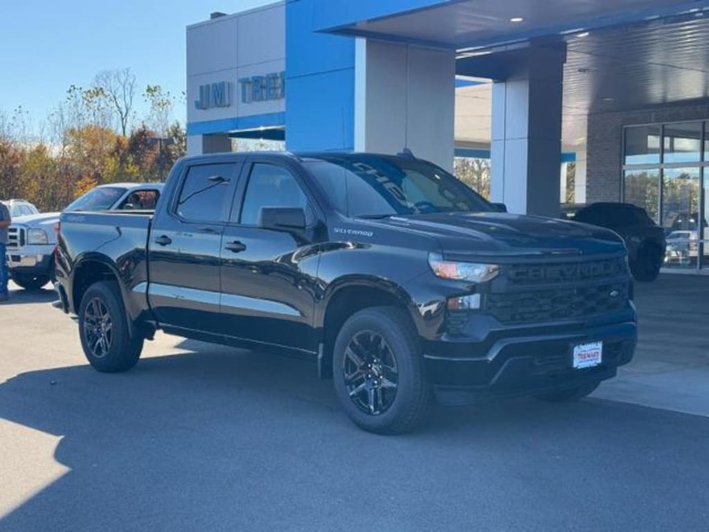 New 2026 Chevrolet Silverado 1500 Custom Truck