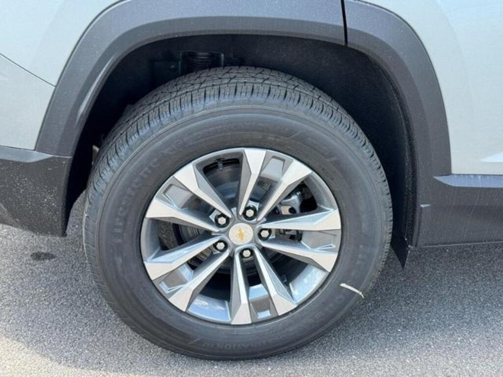 New 2026 Chevrolet Equinox FWD LT SUV