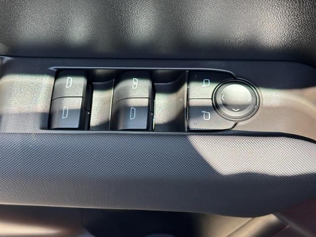 2025 Chevrolet Colorado Z71 - Photo 17