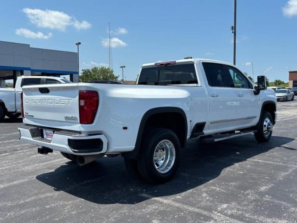 Used 2024 Chevrolet Silverado 3500HD High Country Crew Cab Pickup
