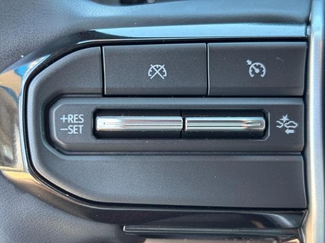 2025 Chevrolet Colorado Z71 - Photo 11