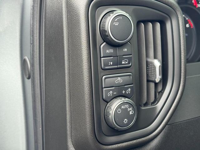 2025 Chevrolet Silverado 1500 Custom - Photo 13