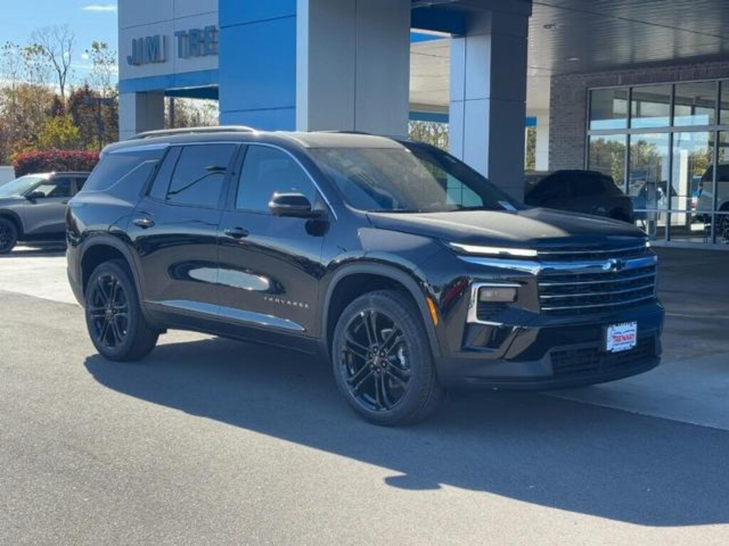 New 2026 Chevrolet Traverse FWD LT SUV