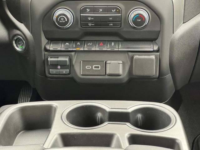 2025 Chevrolet Silverado 1500 Custom - Photo 10
