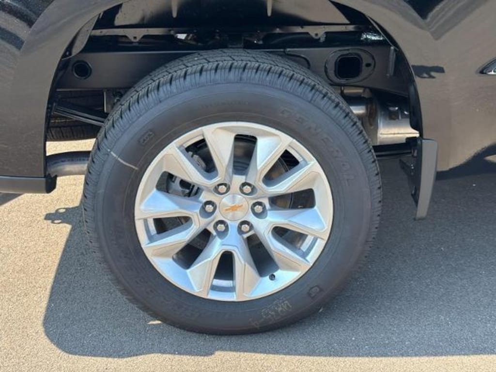 New 2026 Chevrolet Silverado 1500 Custom Truck