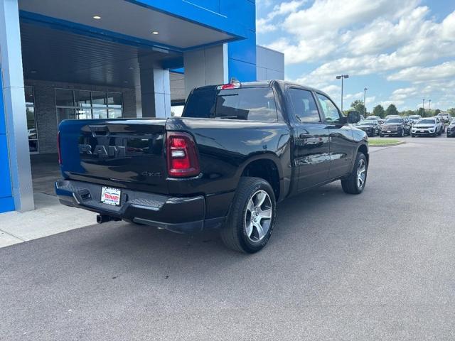 2025 Ram 1500 Tradesman photo 3