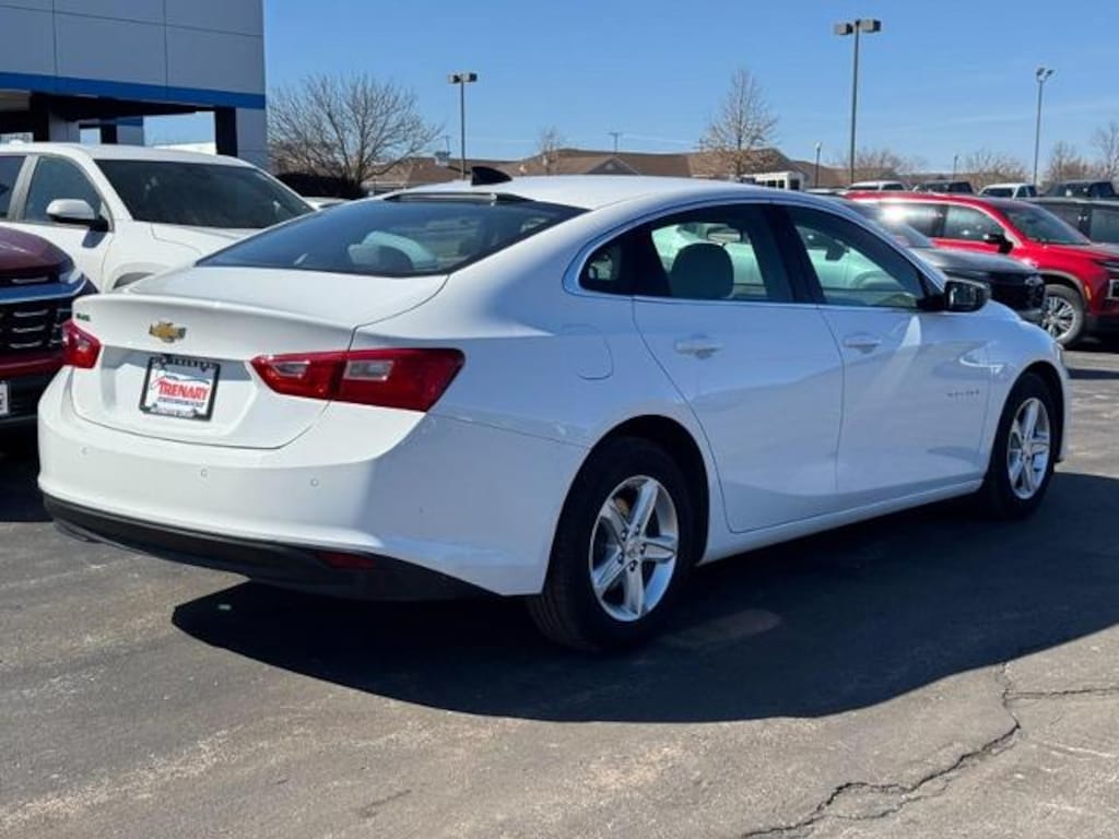 Used 2022 Chevrolet Malibu LS Car