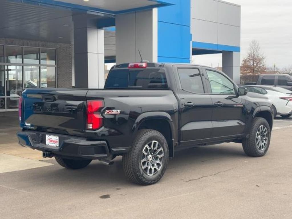 New 2025 Chevrolet Colorado 4WD Z71 Truck