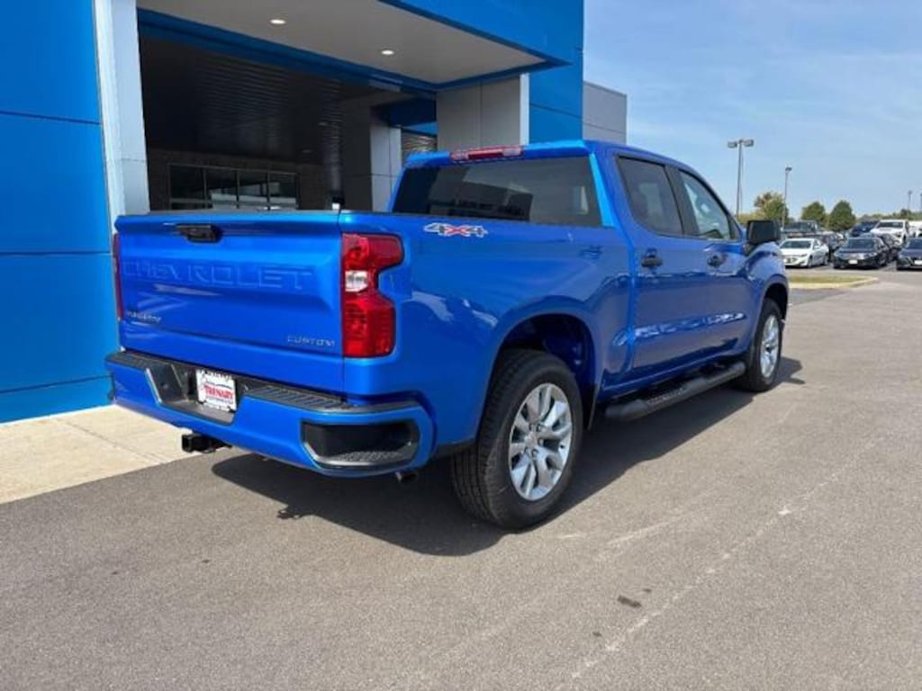 New 2026 Chevrolet Silverado 1500 Custom Truck