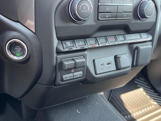 2026 Chevrolet Silverado 2500 HD Custom - Photo 11
