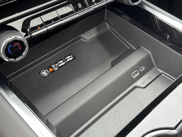 2026 Chevrolet Tahoe Premier - Photo 14