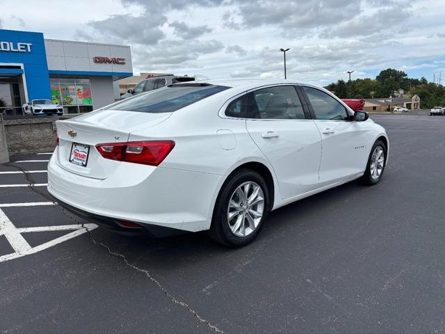 2023 Chevrolet Malibu 1LT photo 3