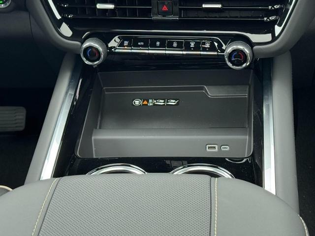 2026 Chevrolet Tahoe Premier - Photo 11