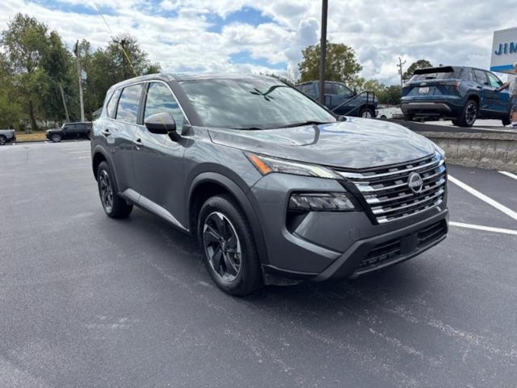 Used 2024 Nissan Rogue SV Sport Utility