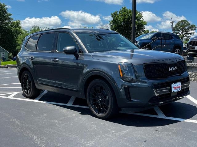 2022 Kia Telluride EX photo 2