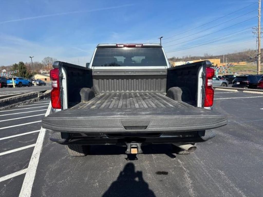 Used 2025 Chevrolet Silverado 2500HD Custom Crew Cab Pickup