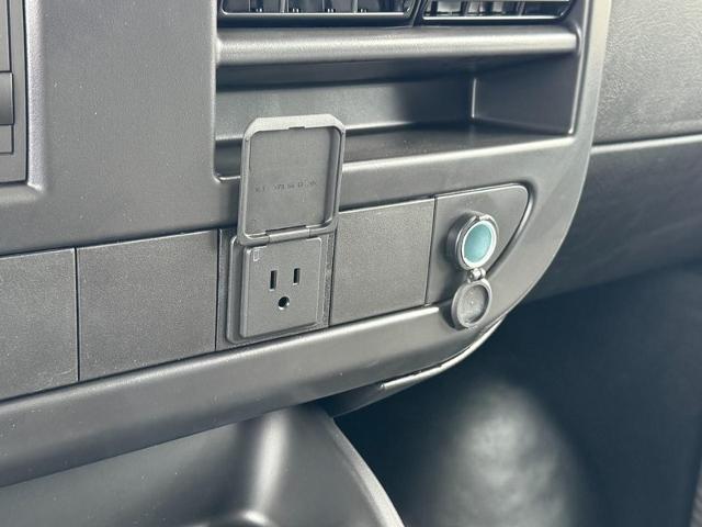 2026 Chevrolet Express Cargo Work Van - Photo 14