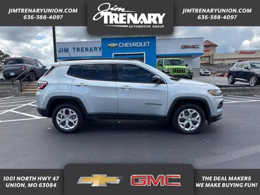 Used 2024 Jeep Compass Latitude Sport Utility