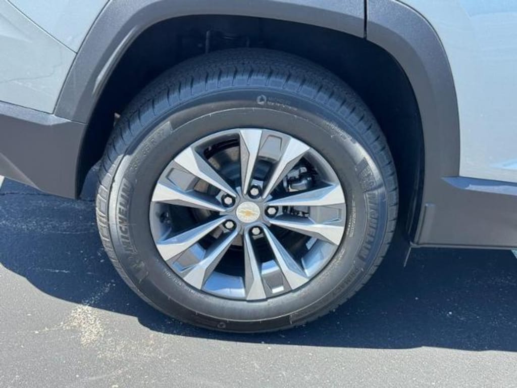 New 2026 Chevrolet Equinox AWD LT SUV