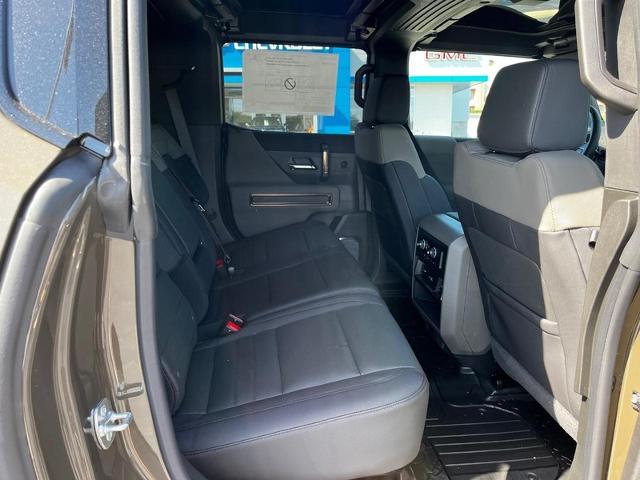 2025 Gmc Hummer EV photo 4