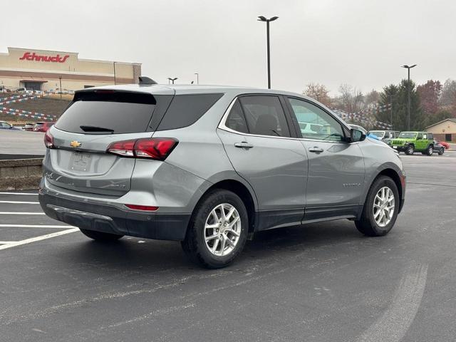 2024 Chevrolet Equinox LT photo 3