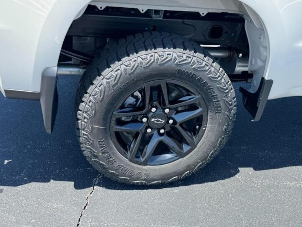 New 2026 Chevrolet Silverado 1500 Custom Trail Boss Truck