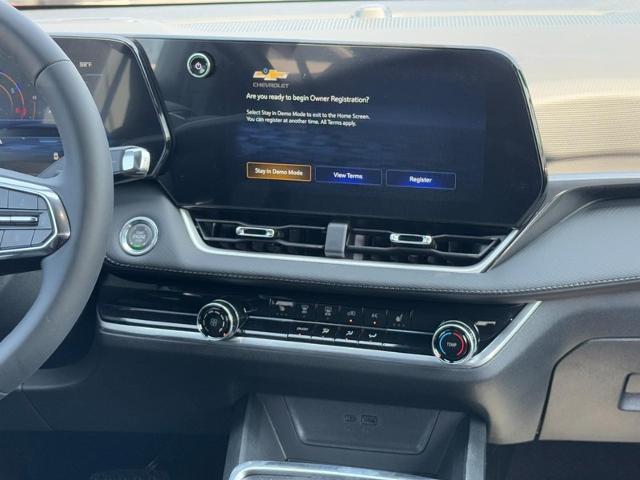 2027 Chevrolet Equinox LT - Photo 9