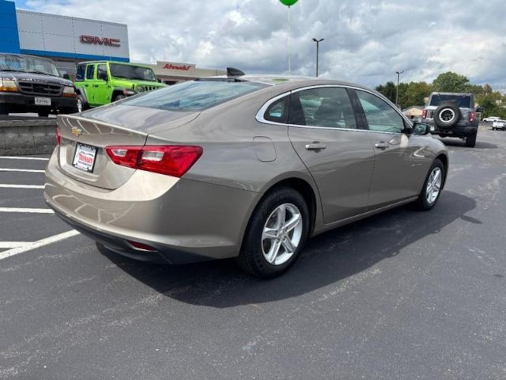 Used 2023 Chevrolet Malibu LS Car
