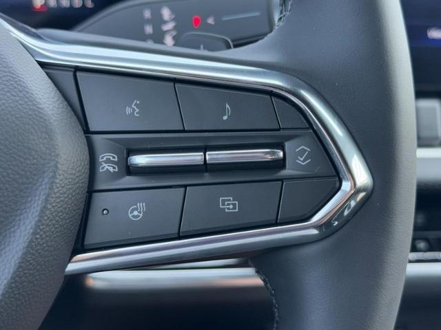2027 Chevrolet Equinox LT - Photo 12