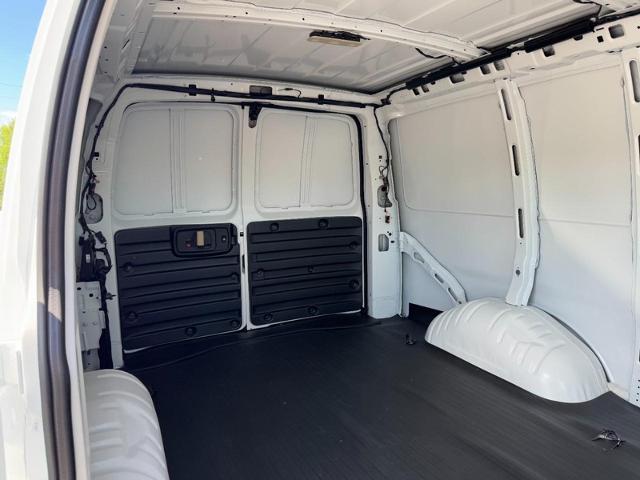 2026 Chevrolet Express Cargo Work Van - Photo 7