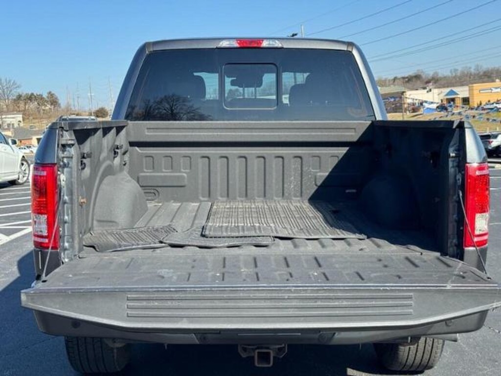 Used 2016 Ford F-150 XLT Crew Cab Pickup