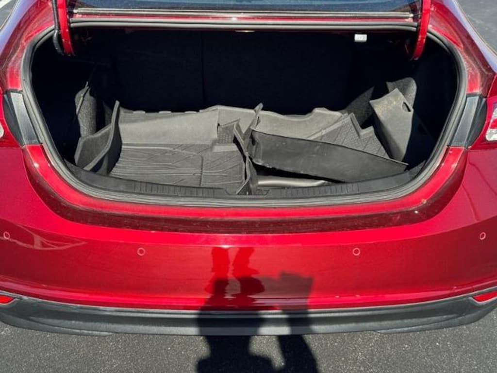 Used 2024 Chevrolet Malibu LT Car